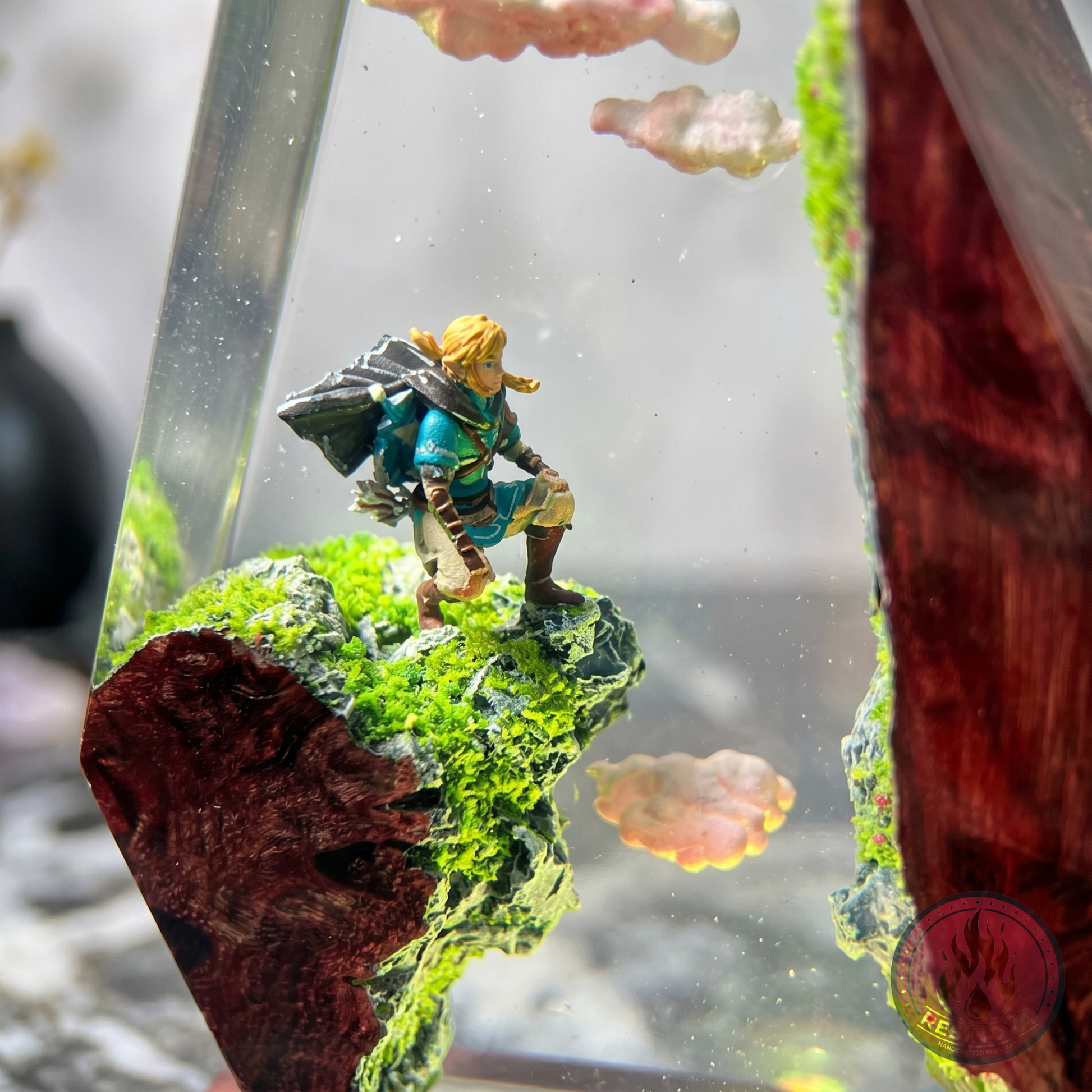 Link's Sky Cliff Lamp - cliff 5 macro