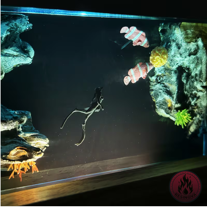 Scuba Diver and Fishes Resin Lamp